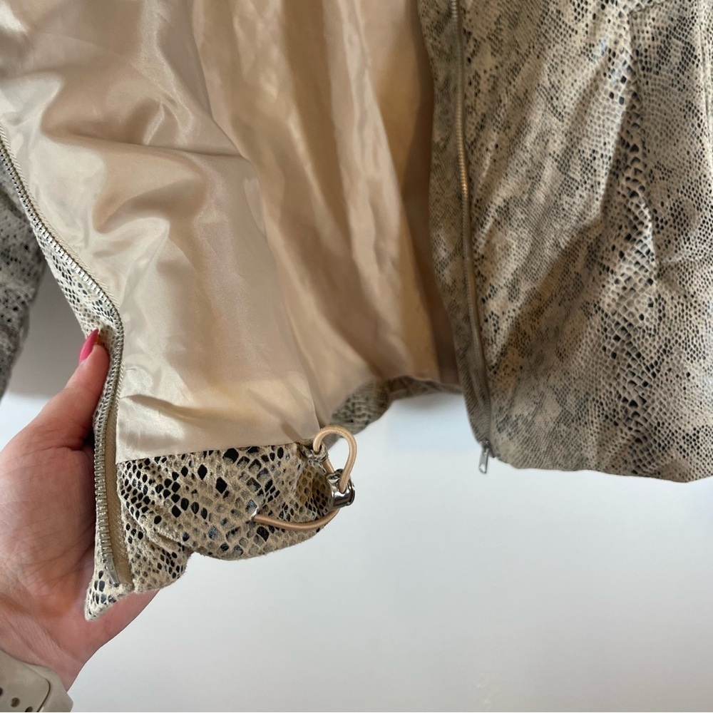 Tyler Boe Python Puffer Bomber Jacket Full Zip Wi… - image 5